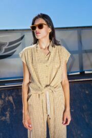 MOD: LARA VICHY
